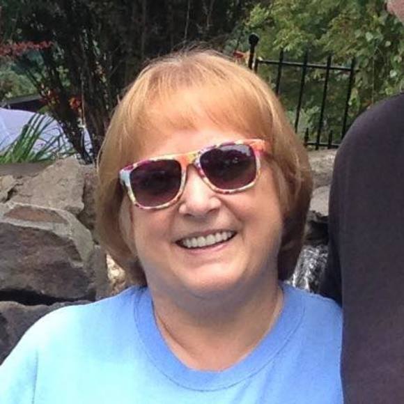 Meet your Posher, Janet - Picture 1 of 1